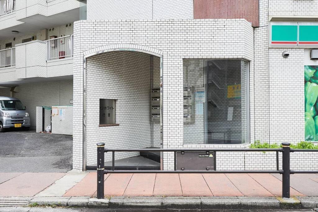 Sun White Gyoutoku 301 公寓 *